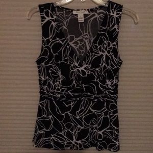 🍀 (2 items bundle for $7). Top